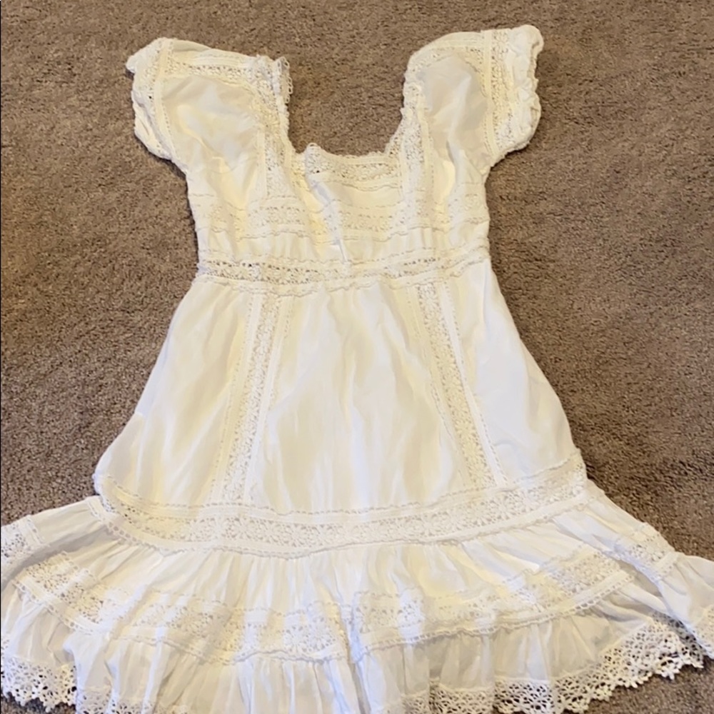 Victoria’s Secret white peasant dress size 4
